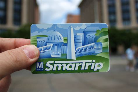 is there a month pass for metro smart card|How to Use the Washington DC Metro S.